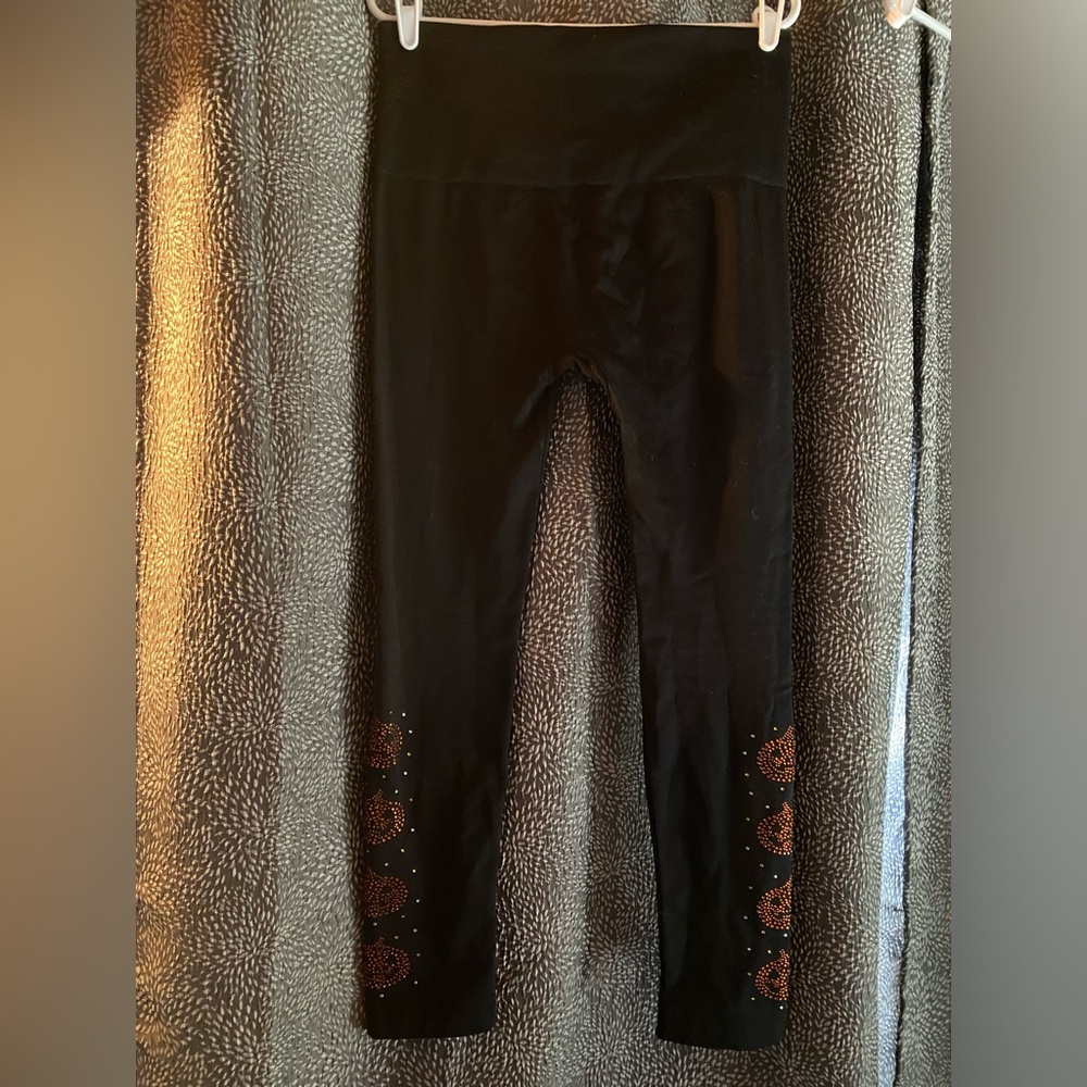 Fleece lined jack-o-lantern leggings
